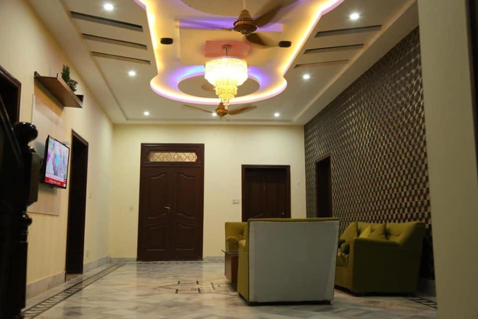 Hotel Pak Continental 木尔坦 外观 照片