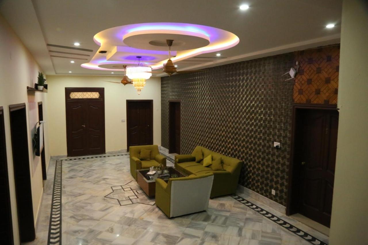 Hotel Pak Continental 木尔坦 外观 照片