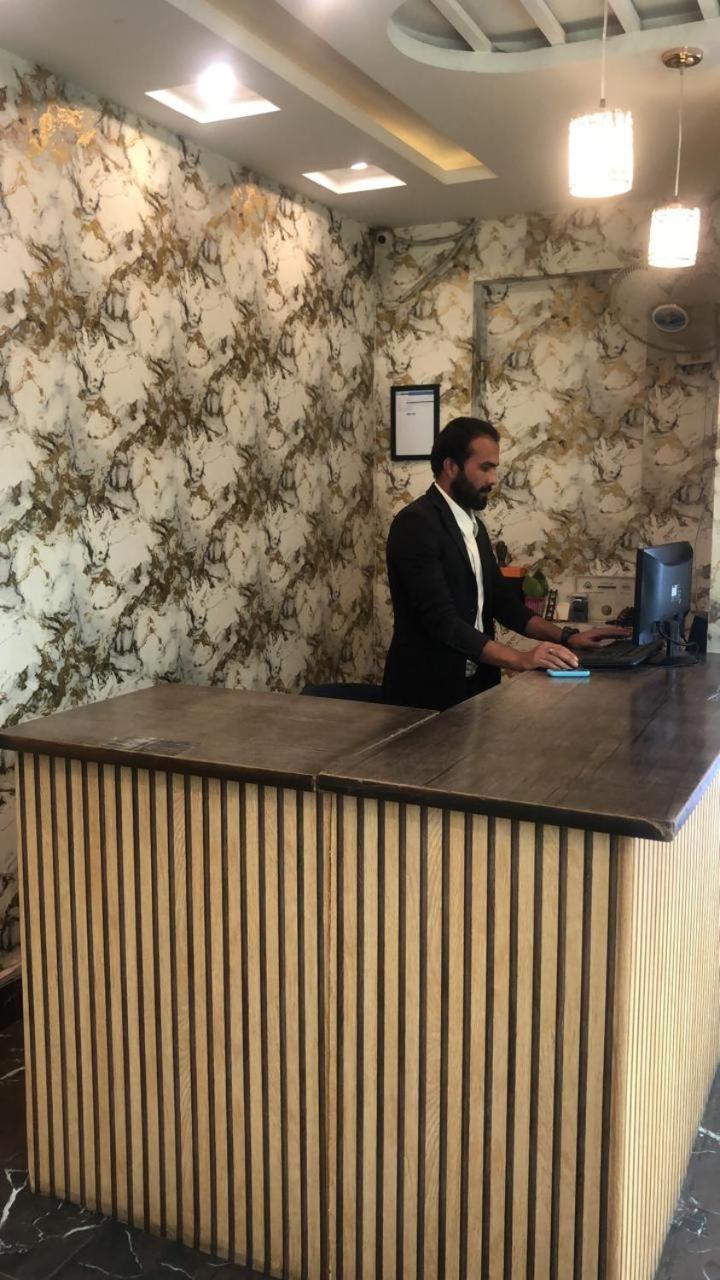 Hotel Pak Continental 木尔坦 外观 照片