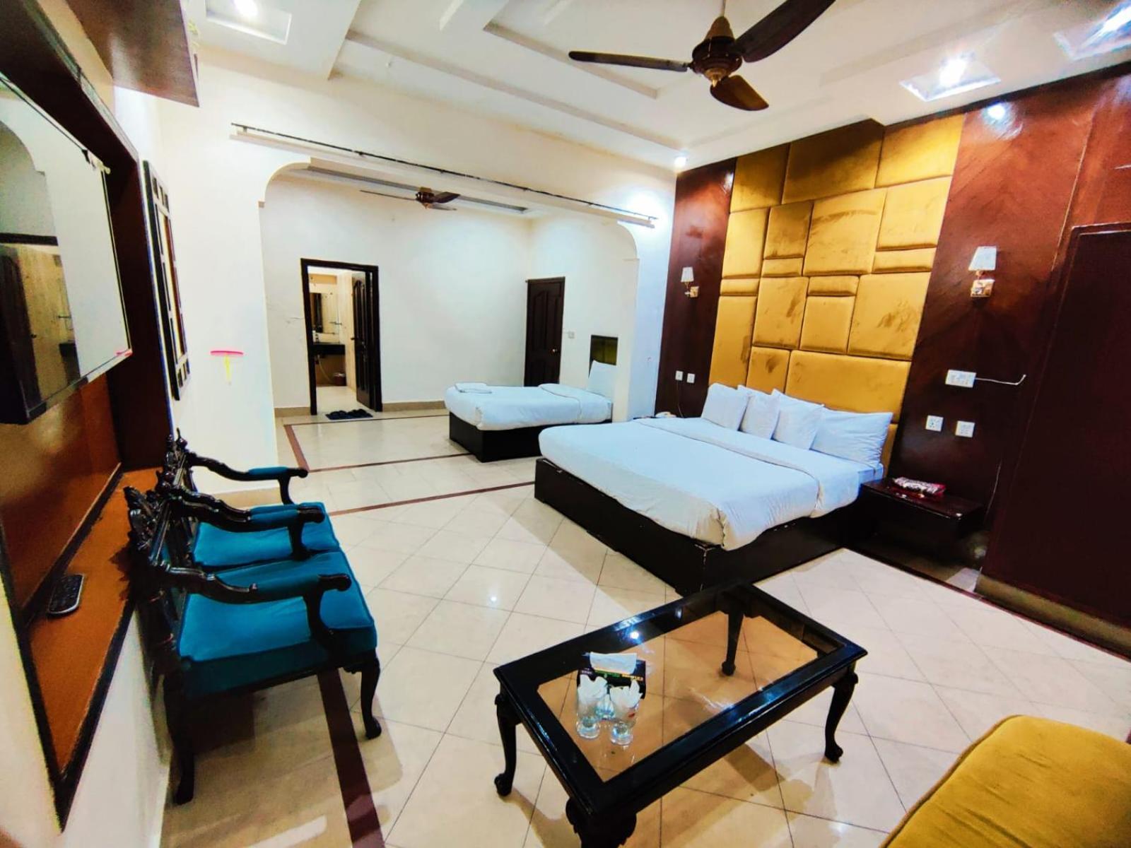Hotel Pak Continental 木尔坦 外观 照片